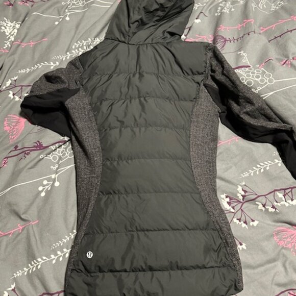 Lululemon Size 6 Fluff Off Pullover - Picture 3 of 3